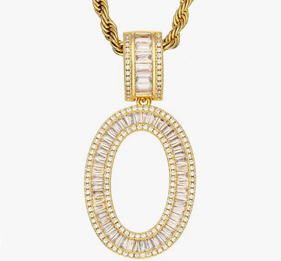 Gold Baguette Letter ''O'' Necklace